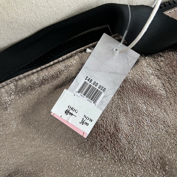 “Can’t stop, wont stop” duffle from Bloomingdales - Picture 3 of 3